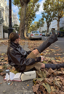 Коричневые сапоги: 5 стильных идей от модных инфлюенсеров29