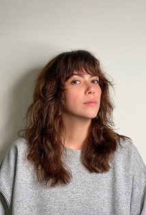 Новые стрижки на средние волосы: 6 стильных вариантов для любого типа волос3