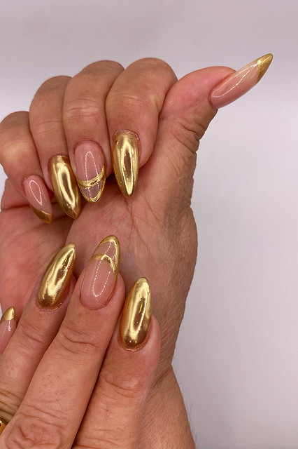 Маникюр 2026: элегантное золото без излишнего блеска1
