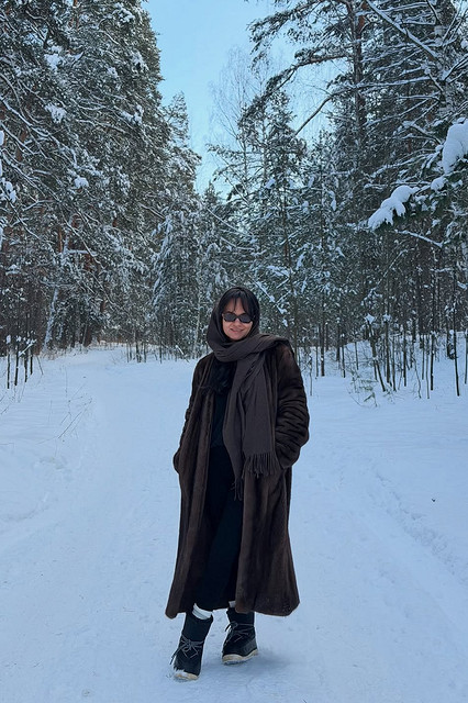 Откройте для себя стильный способ носить шарф как капюшон11