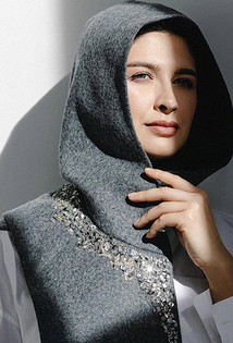 Откройте для себя стильный способ носить шарф как капюшон14