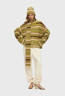 Шарфы 2026: откройте для себя 6 стильных моделей для вашего гардероба28