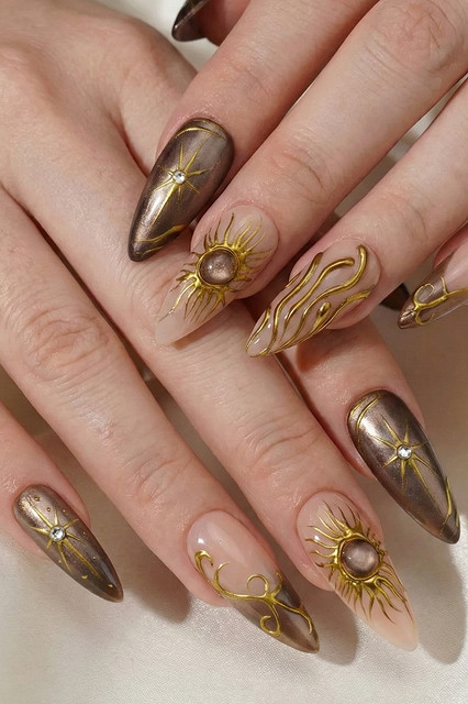 Маникюр 2026: элегантное золото без излишнего блеска21